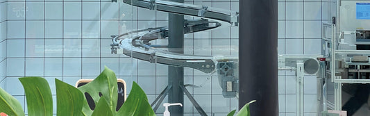 Laboratoire innovante chez Lunettes pour Tous pour avoir des lunettes prêtes en 10 minutes