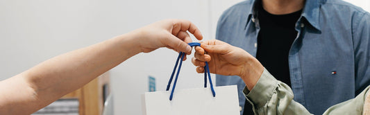 Remise d’un sac Lunettes Pour Tous avec acceptation de toutes les mutuelles et tiers payant